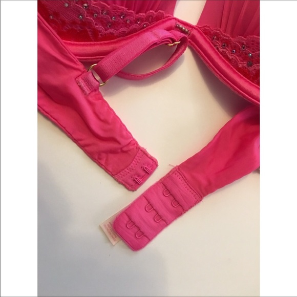Victoria Secret Pink Red Lace Bras Rhinestones 34B - Picture 5 of 5